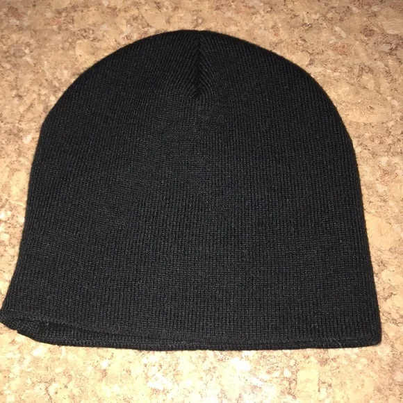 COPY - Unisex NFL Steelers Beanie - Picture 3 of 5